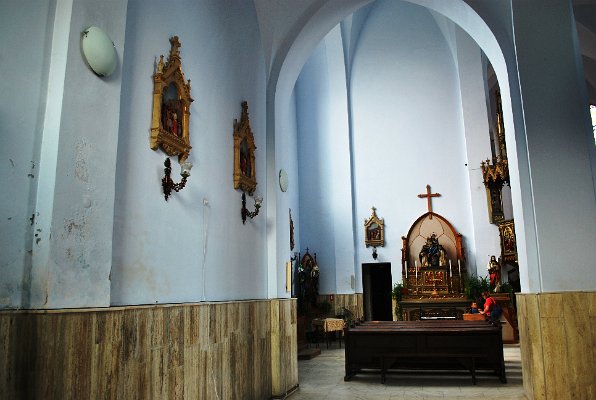 62_Interiér římskokatolického kostela v Kaczyce